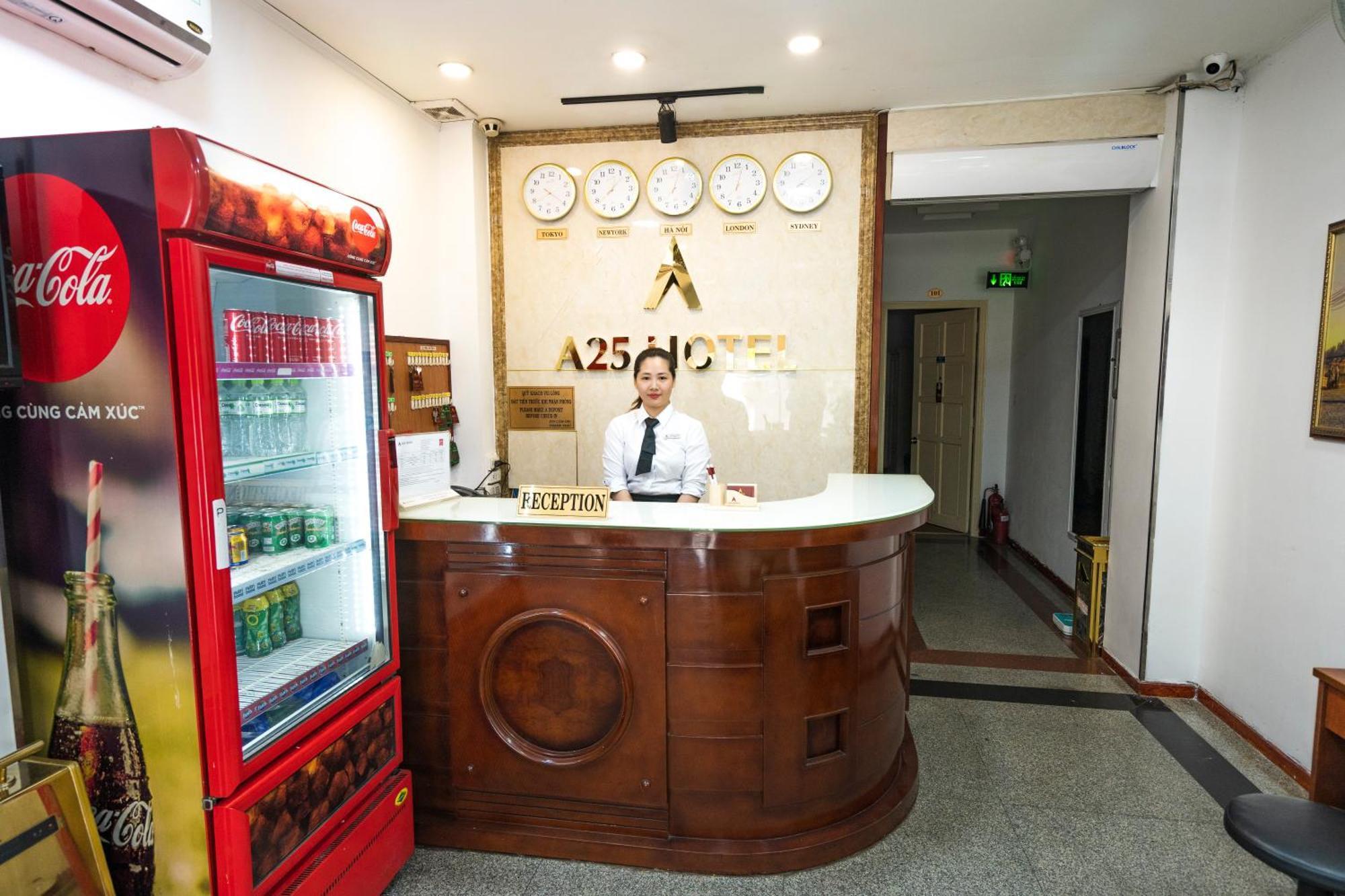 A25 Hotel - 22 Nguyen Cu Trinh Ho Chi Minh City Exterior photo